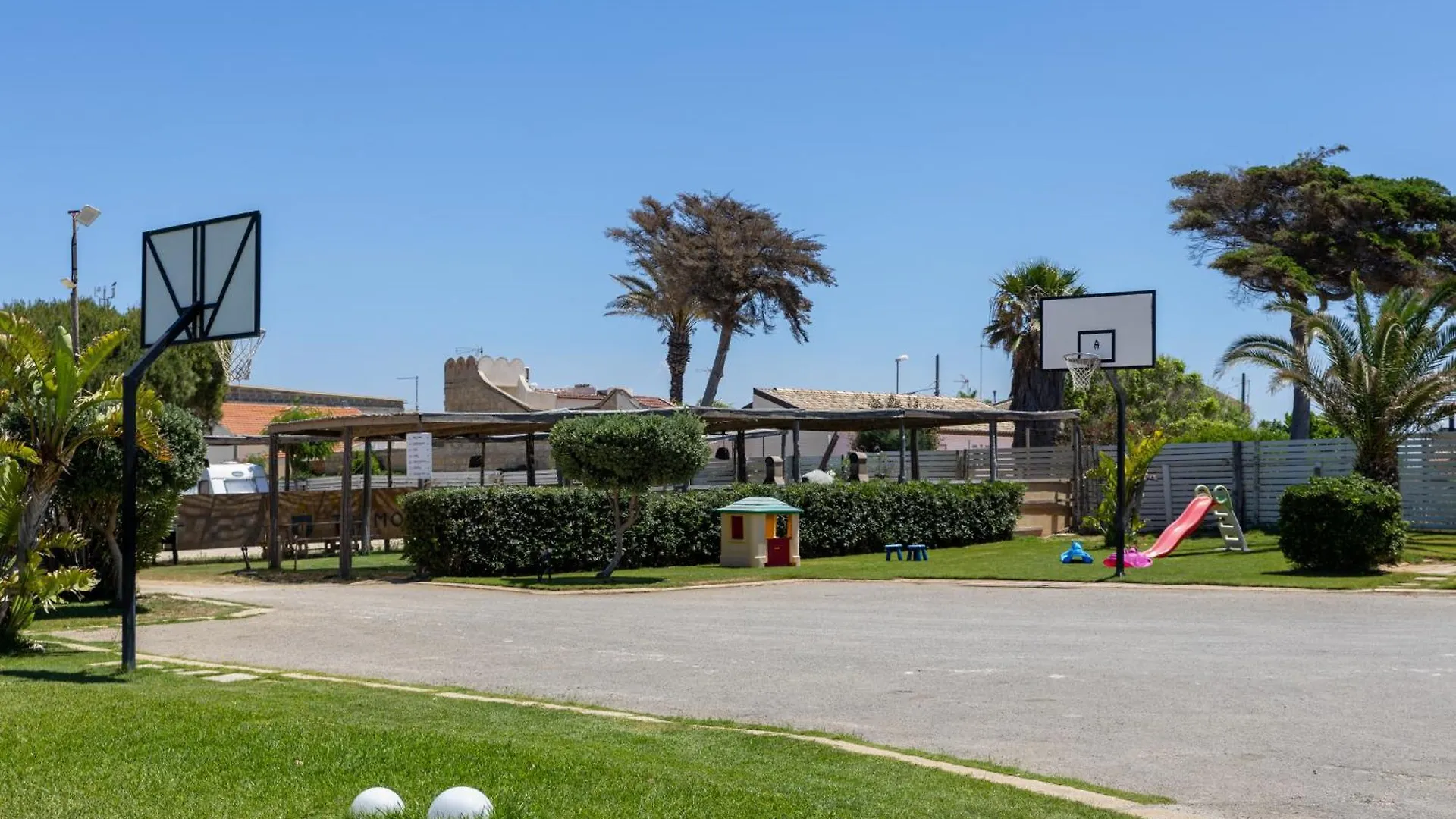 פונטה בראצ'טו Rocca Dei Tramonti Apartments בית נופש פונטה בראצ'טו
