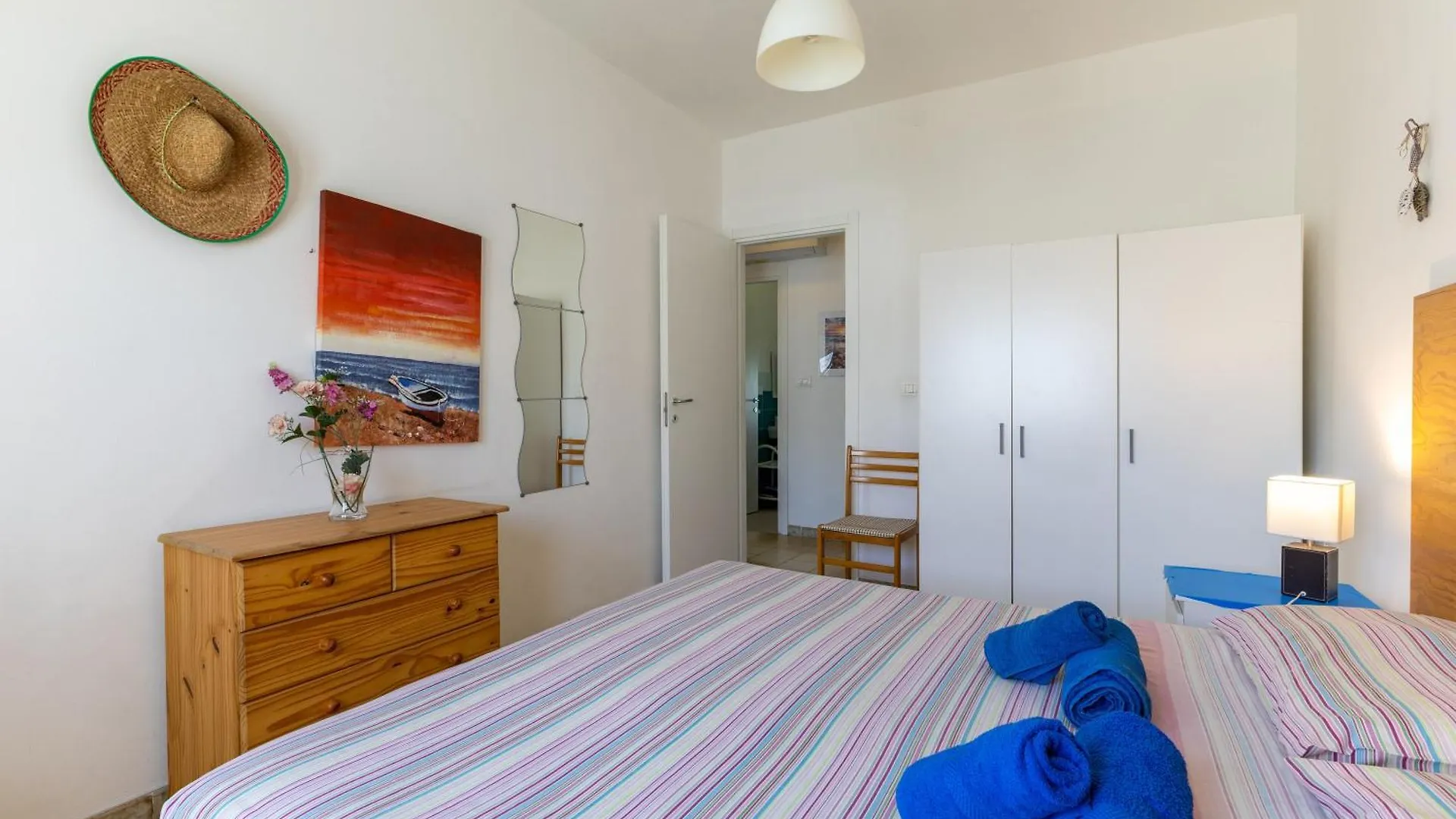 בית נופש פונטה בראצ'טו Rocca Dei Tramonti Apartments איטליה